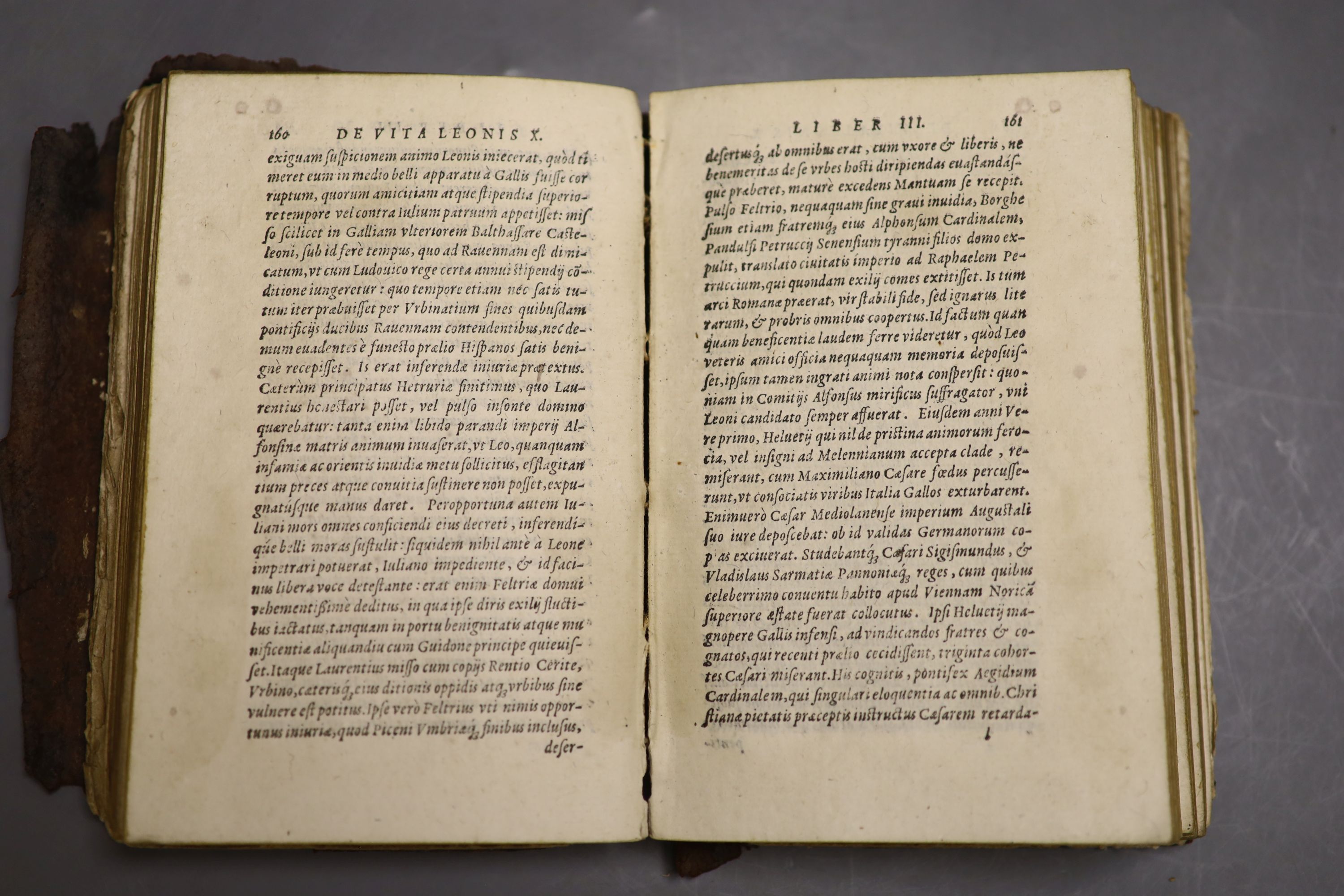 Paolo Giovio; Ludovico Ariosto; Angelo Constanzo; Gabriello Faerno, 16th century book. Publisher, Basel Basel Petri, Heinrich aus Basel und Perna, Peter 1567